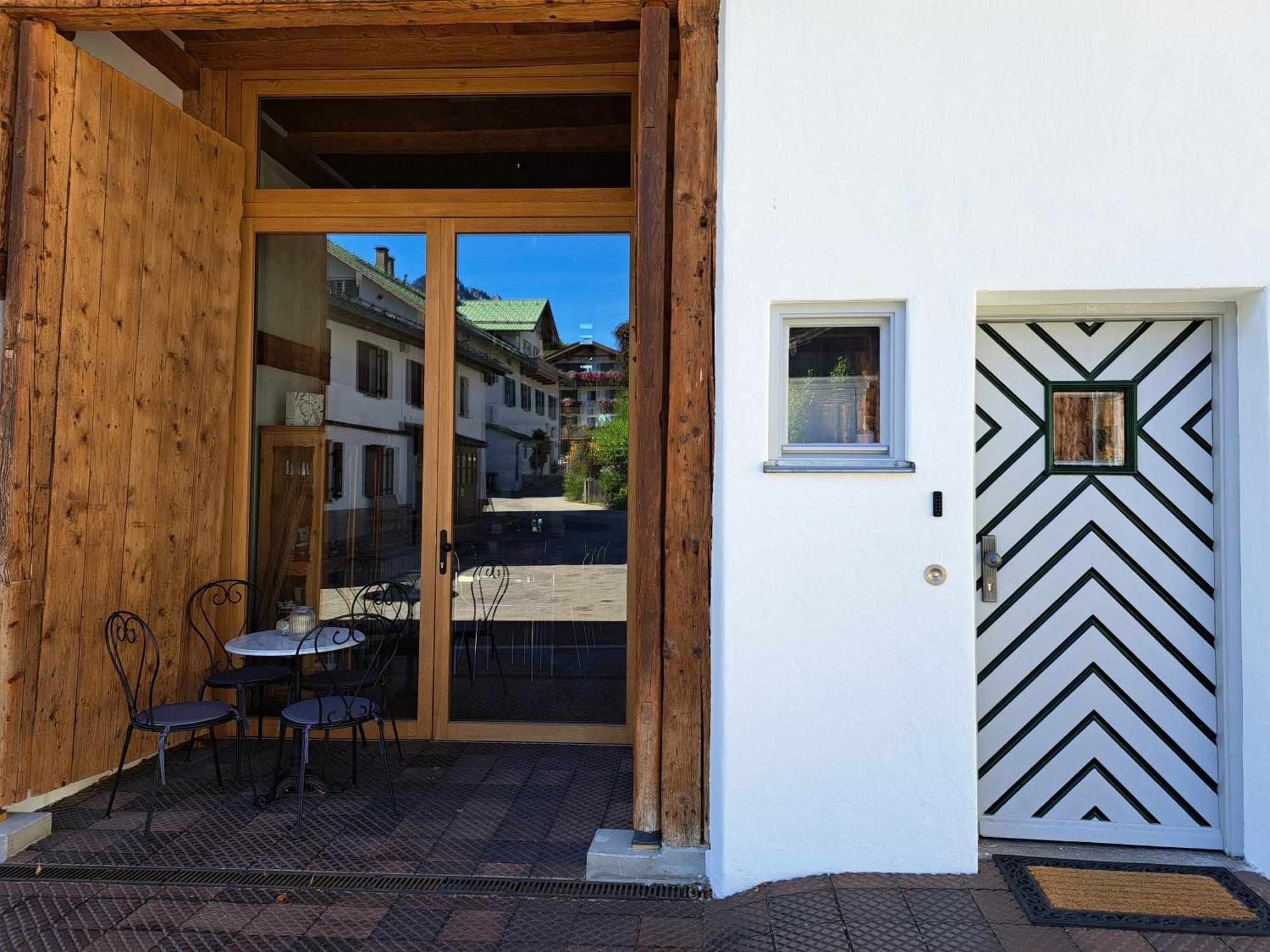 Neu! Ferienwohnungen Im Lueftlmalereck, Hennalahaus โอเบอร์อัมเมอร์เกา ภายนอก รูปภาพ